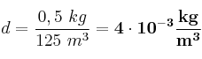 d = \frac{0,5\ kg}{125\ m^3} = \bf 4\cdot 10^{-3}\frac{kg}{m^3}